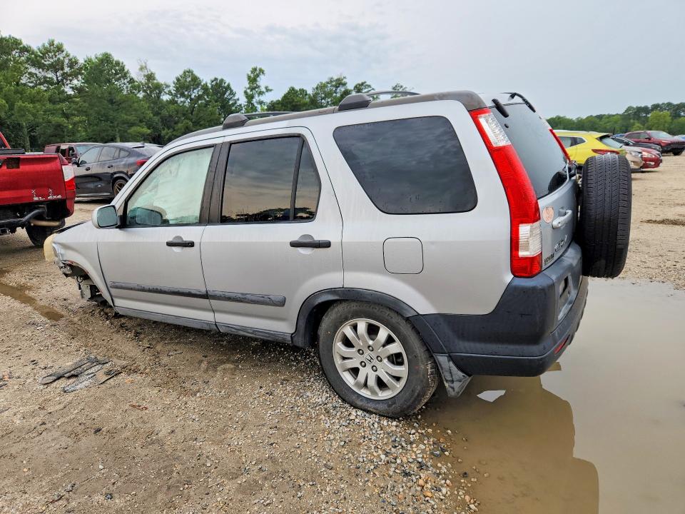 Photo 2 from auction – 2005 HONDA CR-V with VIN SHSRD788X5U305277