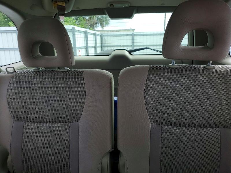 Photo 10 from auction – 2005 TOYOTA RAV4 with VIN JTEGD20V556000604