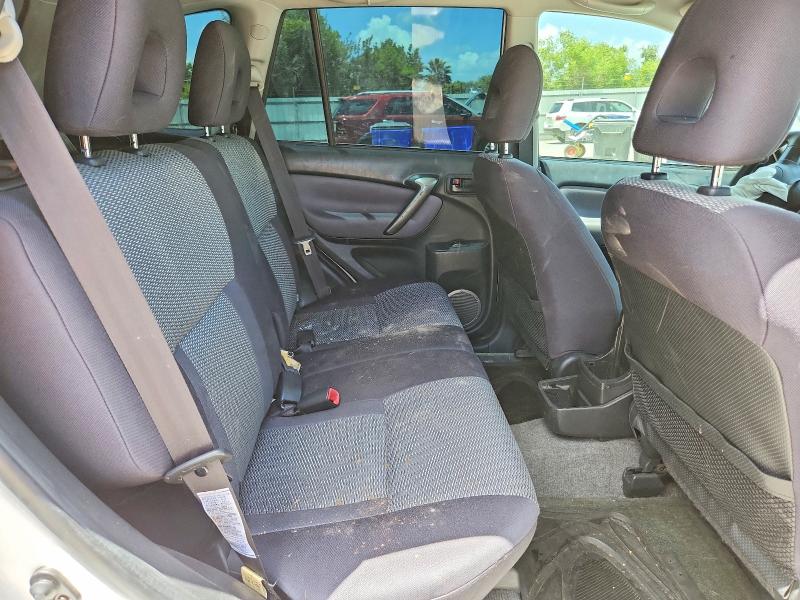 Photo 10 from auction – 2004 TOYOTA RAV4 with VIN JTEGD20V240023968