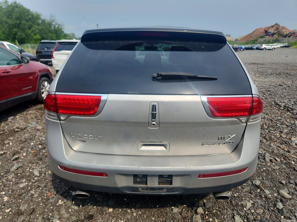 Photo 6 from auction – 2012 LINCOLN MKX with VIN 2LMDJ8JK5CBL07714
