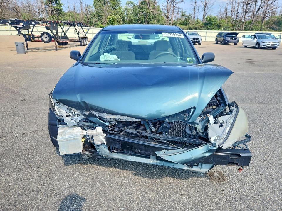 Photo 5 from auction – 2002 TOYOTA CAMRY with VIN 4T1BE32K72U544724