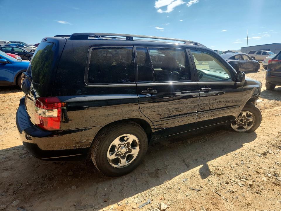 Photo 3 from auction – 2004 TOYOTA HIGHLANDER with VIN JTEGD21A140094736