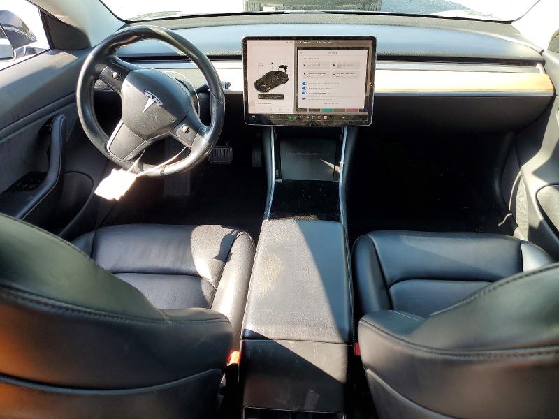 Photo 8 from auction – 2018 TESLA MODEL 3 with VIN 5YJ3E1EA2JF050262