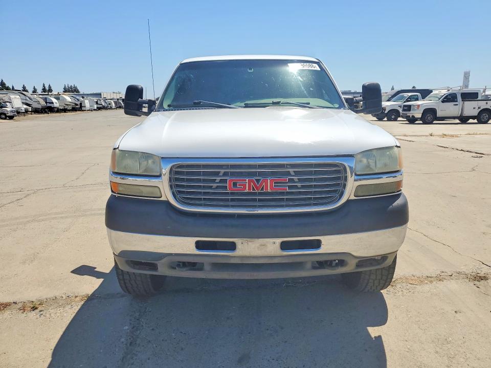 Photo 5 from auction – 2002 GMC SIERRA with VIN 1GTHK29U12E264980