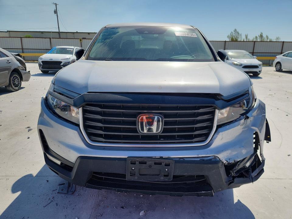 Photo 5 from auction – 2022 HONDA RIDGELINE with VIN 5FPYK3F10NB017380