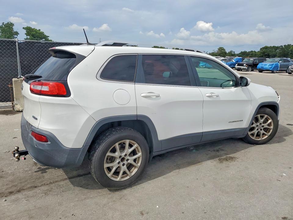 Photo 3 from auction – 2016 JEEP CHEROKEE with VIN 1C4PJLCS9GW126407