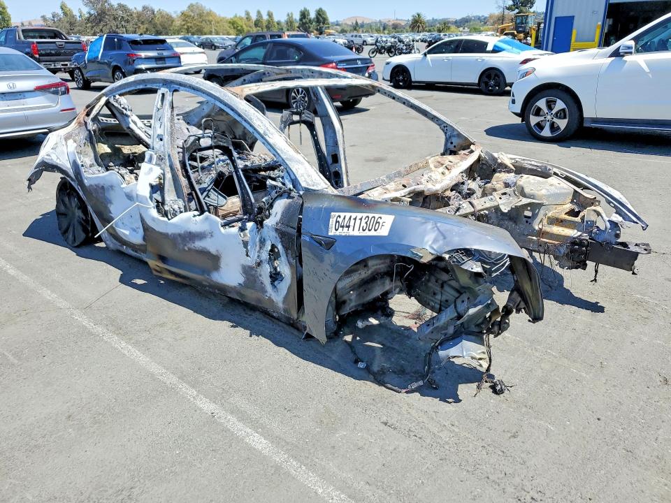 Photo 4 from auction – 2024 TESLA MODEL 3 with VIN 5YJ3E1EA3RF863251