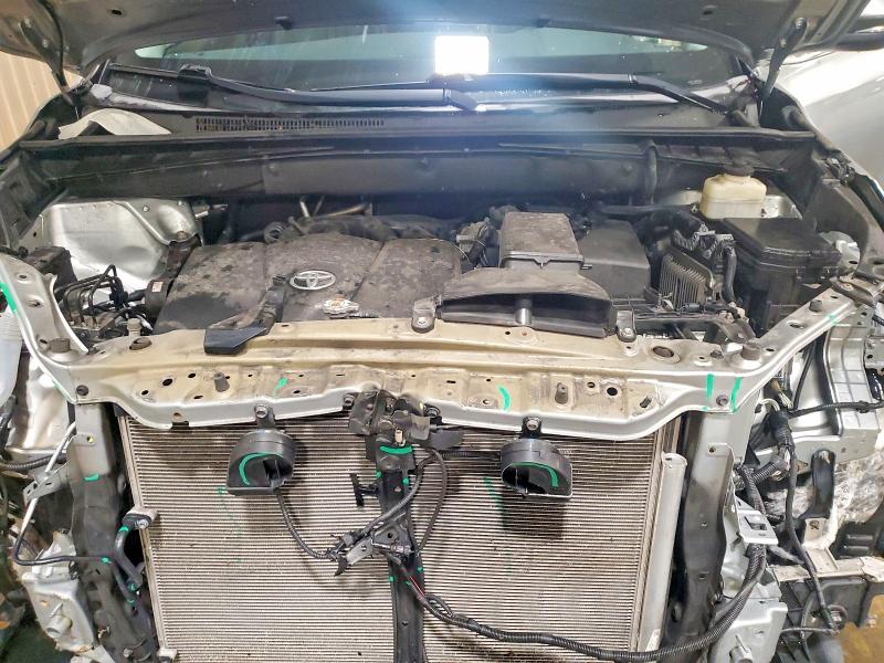 صورة رقم 12 من المزاد - 2018 TOYOTA HIGHLANDER مع VIN 5TDJZRFH6JS537773