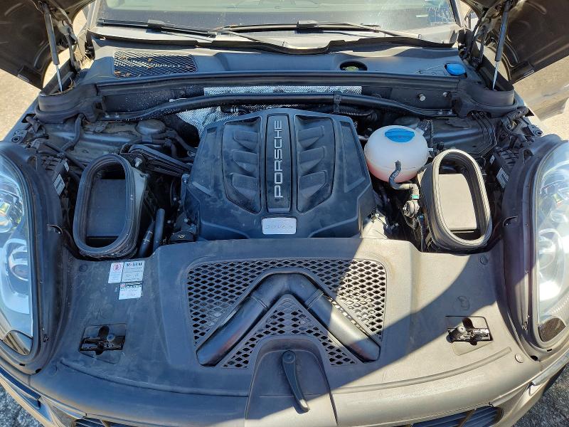 Photo 12 from auction – 2018 PORSCHE MACAN with VIN WP1AB2A53JLB32771