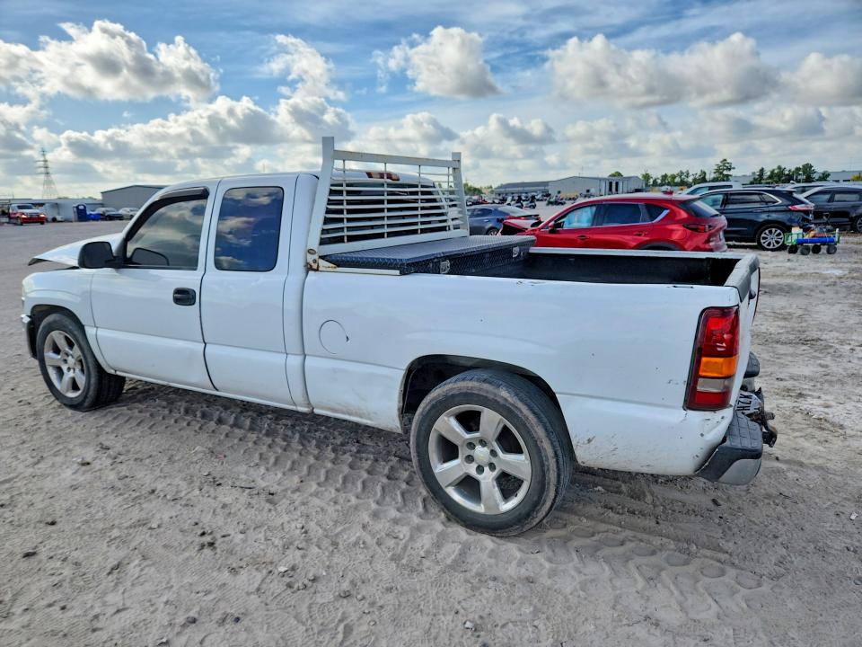 Photo 2 from auction – 2004 GMC NEW SIERRA with VIN 1GTEC19X34Z286916