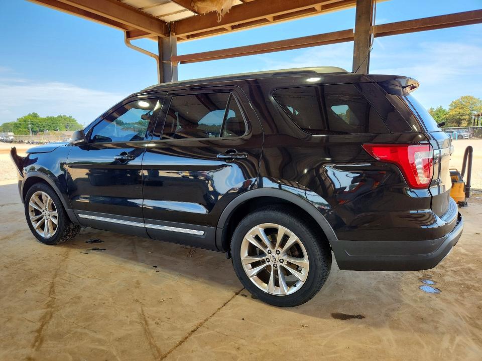 Photo 2 from auction – 2019 FORD EXPLORER with VIN 1FM5K7D81KGB33803