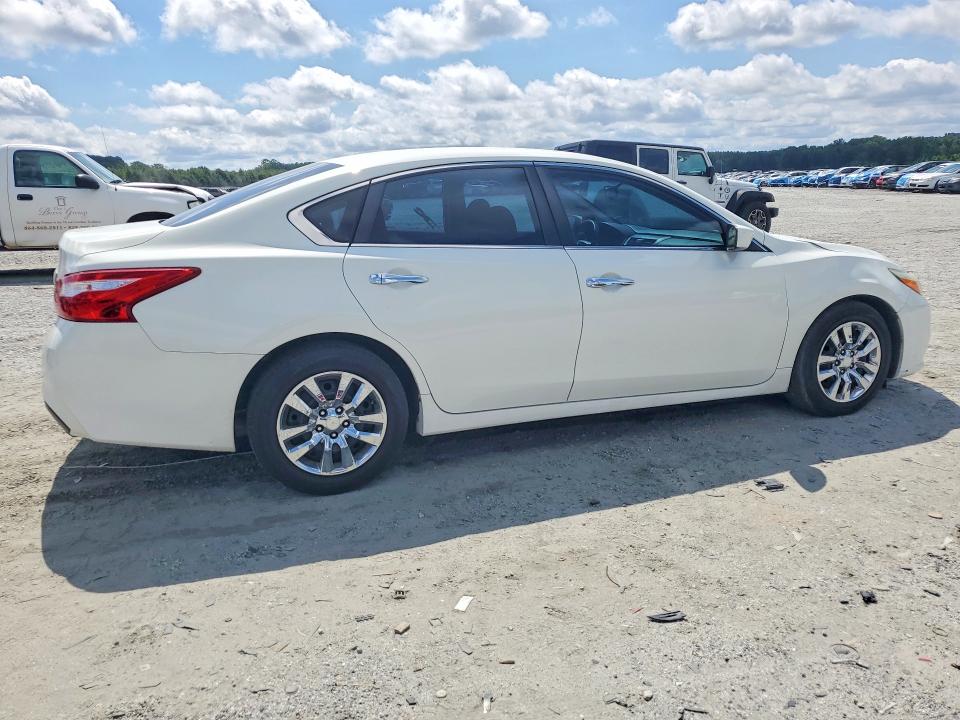 Photo 3 from auction – 2017 NISSAN ALTIMA with VIN 1N4AL3AP2HC235153