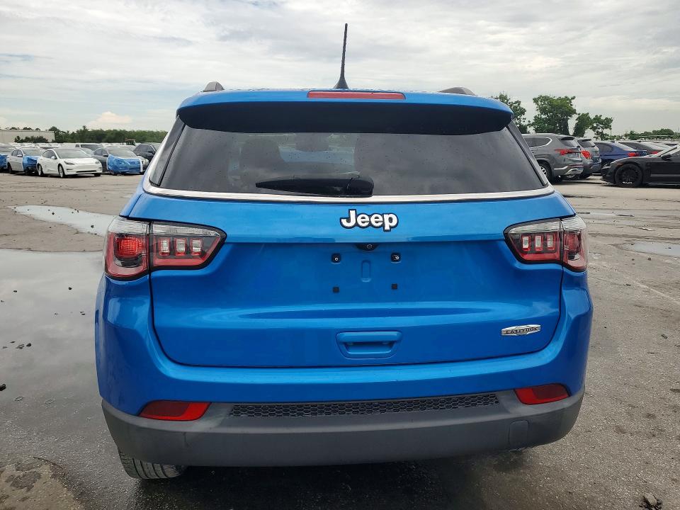 Photo 6 from auction – 2018 JEEP COMPASS with VIN 3C4NJCBB0JT134319
