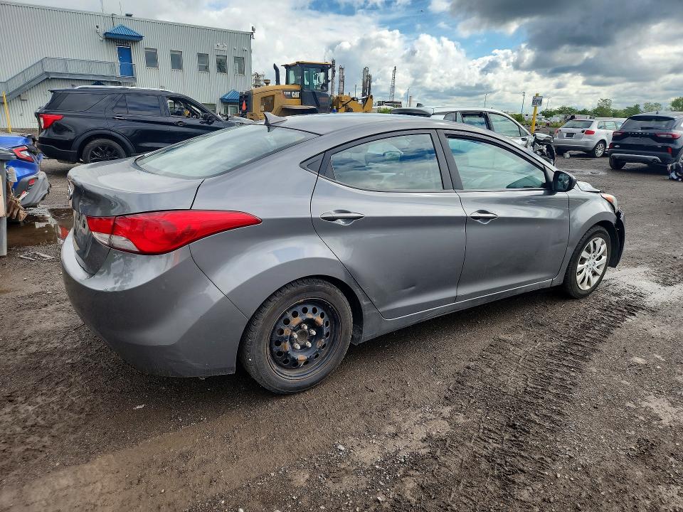 Photo 3 from auction – 2013 HYUNDAI ELANTRA with VIN 5NPDH4AE0DH243280