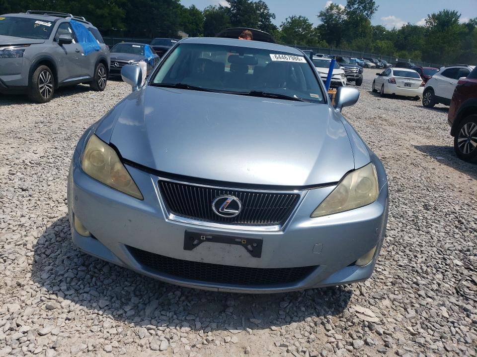 Photo 5 from auction – 2006 LEXUS IS with VIN JTHCK262X62000529