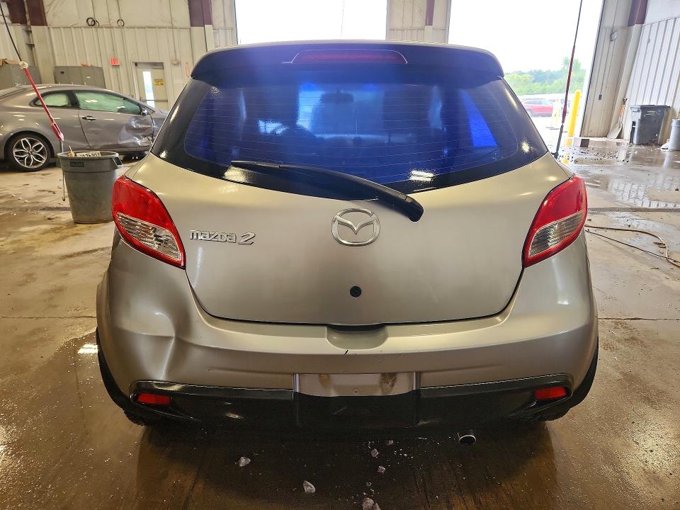 Photo 6 from auction – 2011 MAZDA MAZDA2 with VIN JM1DE1HYXB0113654