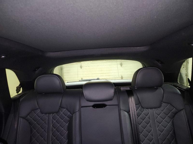 صورة رقم 10 من المزاد - 2023 AUDI SQ5 مع VIN WA1C4BFYXP2157537