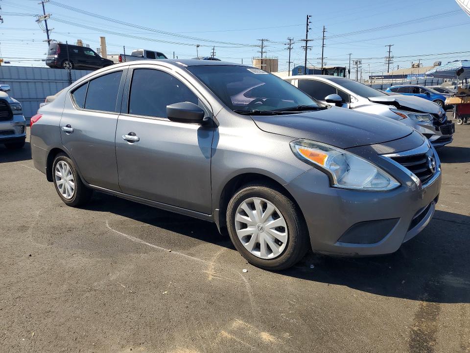 Photo 4 from auction – 2017 NISSAN VERSA with VIN 3N1CN7APXHL810286