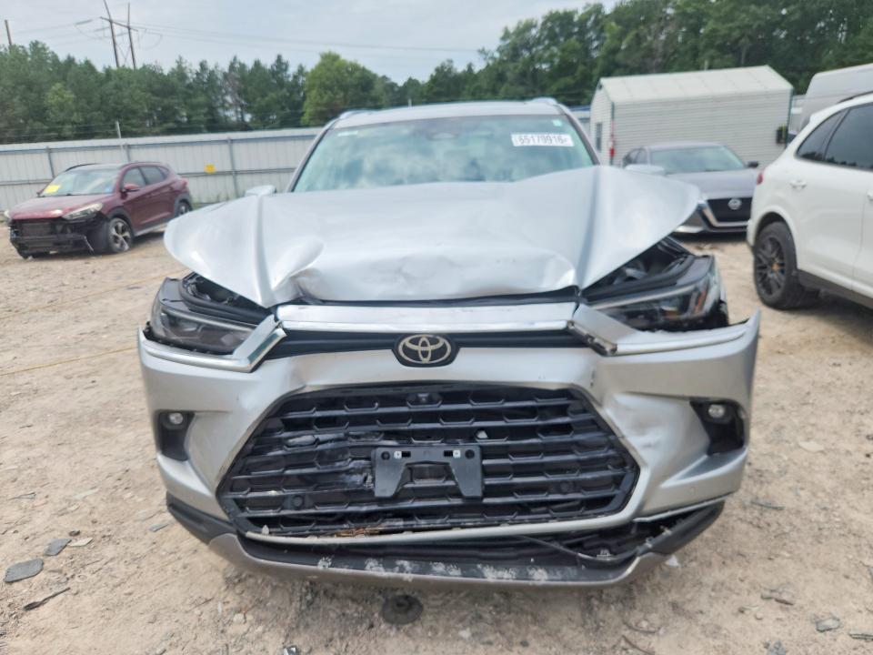 Photo 5 from auction – 2024 TOYOTA GRAND HIGHLANDER with VIN 5TDAAAB56RS014026