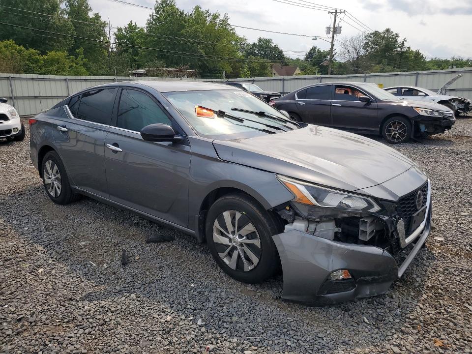Снимка 4 от търг – 2019 NISSAN ALTIMA с VIN 1N4BL4BW9KC162709