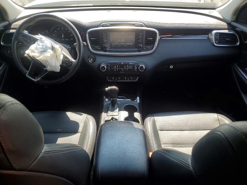Photo 8 from auction – 2017 KIA SORENTO with VIN 5XYPH4A57HG315005