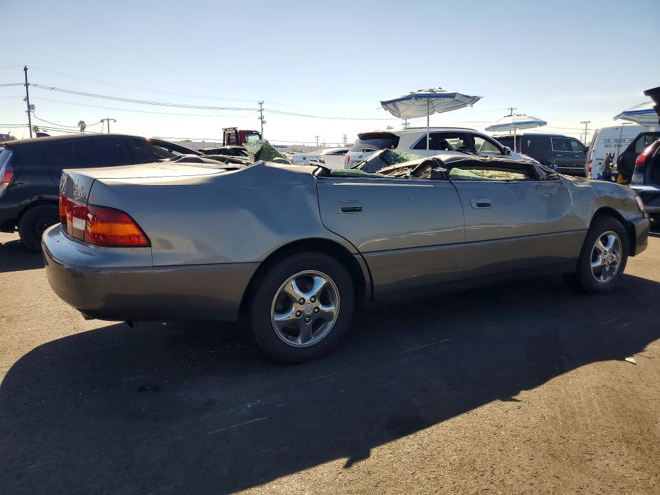 Photo 3 from auction – 1998 LEXUS ES with VIN JT8BF28G7W5047900