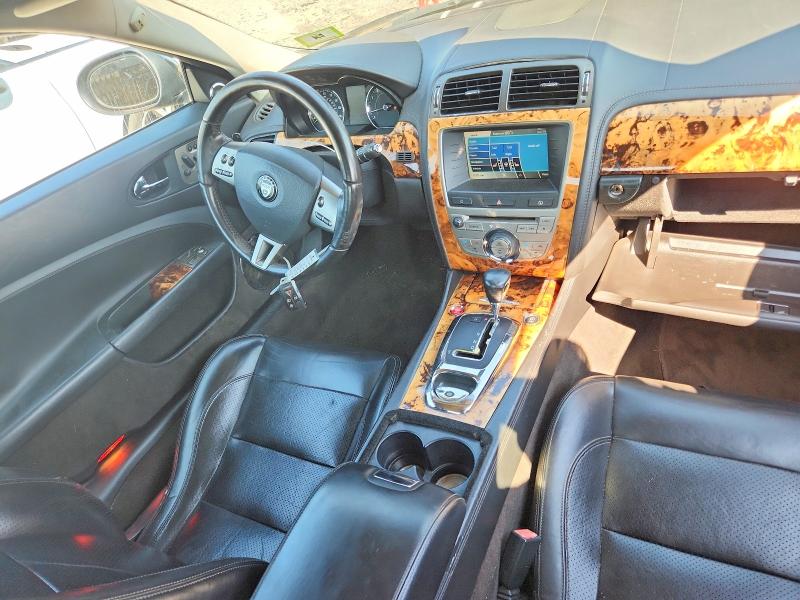 Photo 8 from auction – 2009 JAGUAR XK with VIN SAJWA44B495B28448
