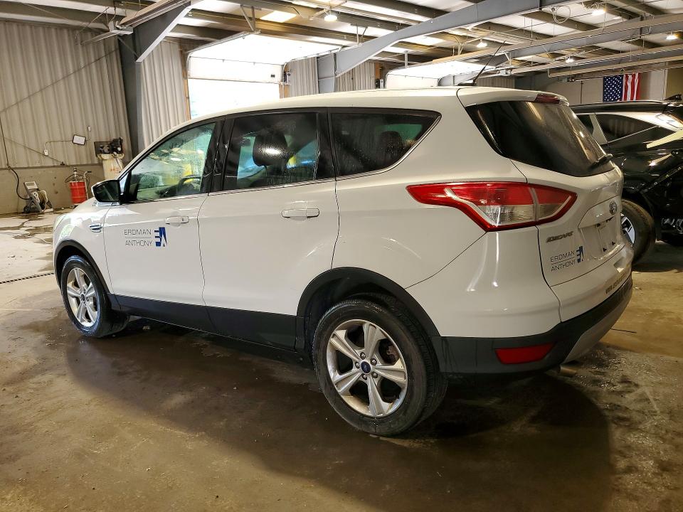 Photo 2 from auction – 2016 FORD ESCAPE with VIN 1FMCU9GX3GUA89800