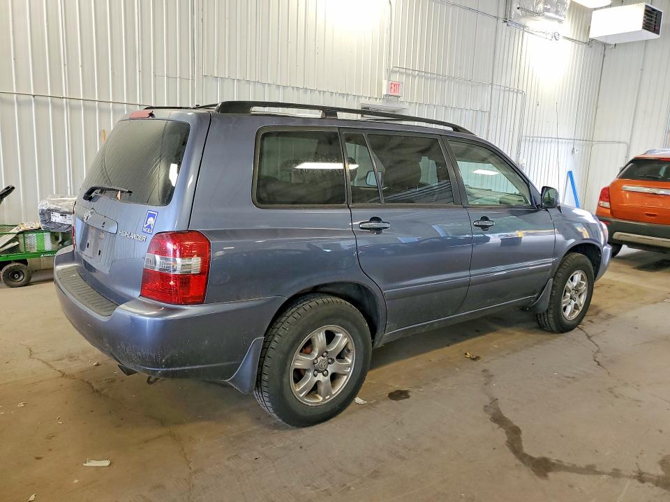 Photo 3 from auction – 2005 TOYOTA HIGHLANDER with VIN JTEEP21AX50105247