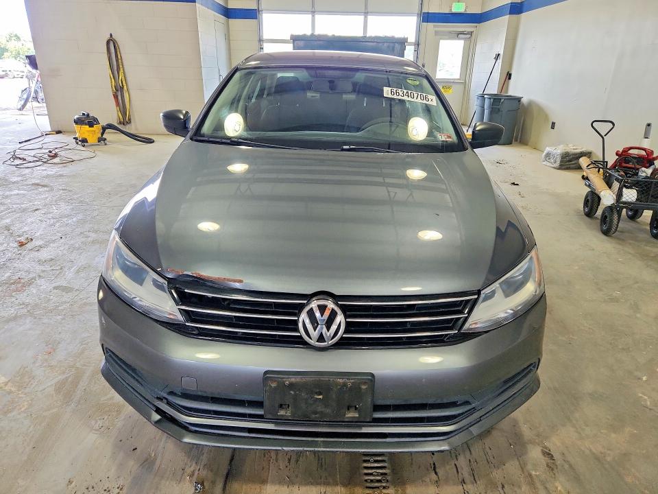 Photo 5 from auction – 2015 VOLKSWAGEN JETTA with VIN 3VW2K7AJ6FM319215