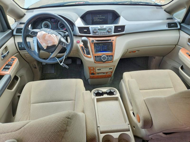Photo 8 from auction – 2016 HONDA ODYSSEY with VIN 5FNRL5H33GB046704
