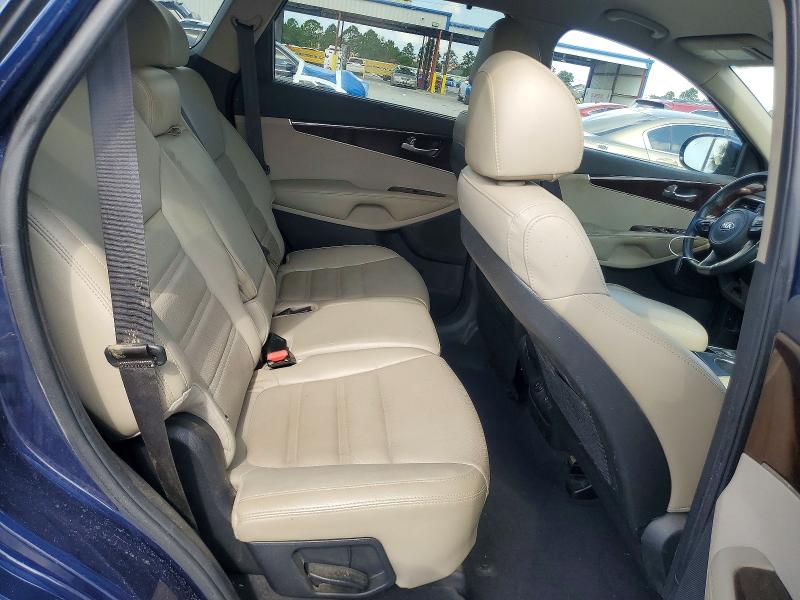 Photo 11 from auction – 2018 KIA SORENTO with VIN 5XYPH4A13JG358520