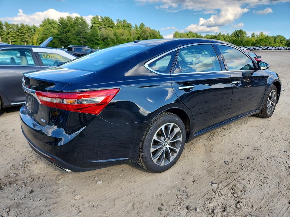 Photo 3 from auction – 2018 TOYOTA AVALON with VIN 4T1BK1EB0JU272136