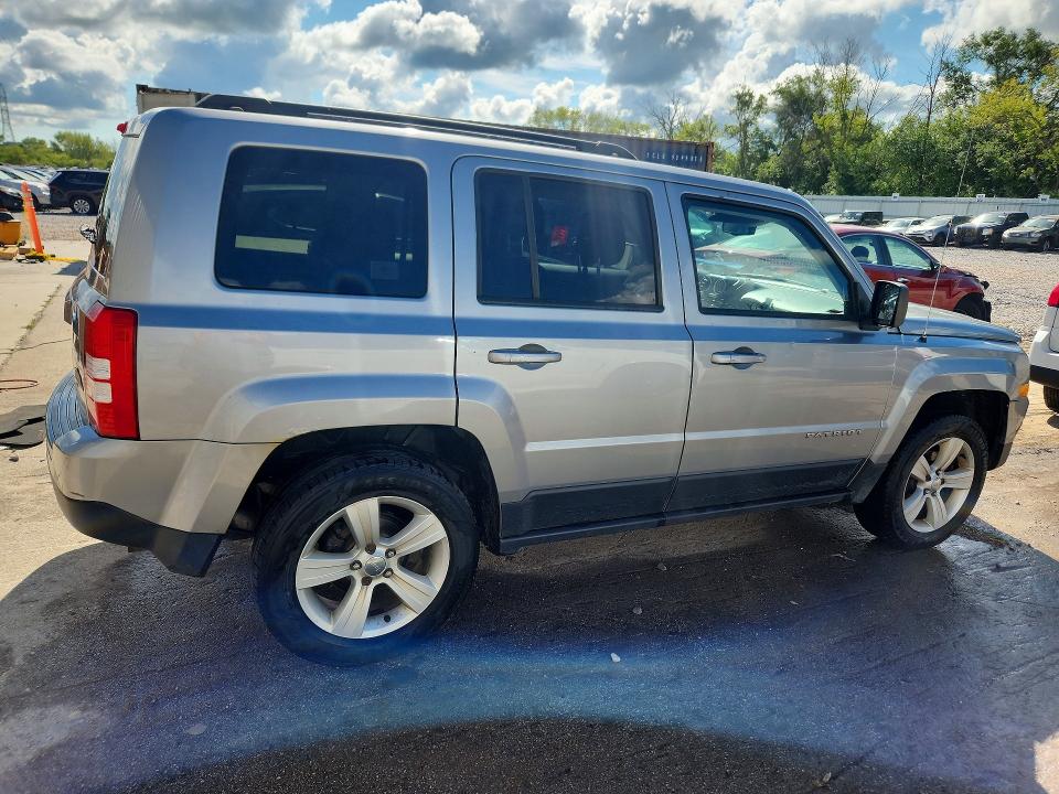 Photo 3 from auction – 2016 JEEP PATRIOT with VIN 1C4NJRBB2GD786280