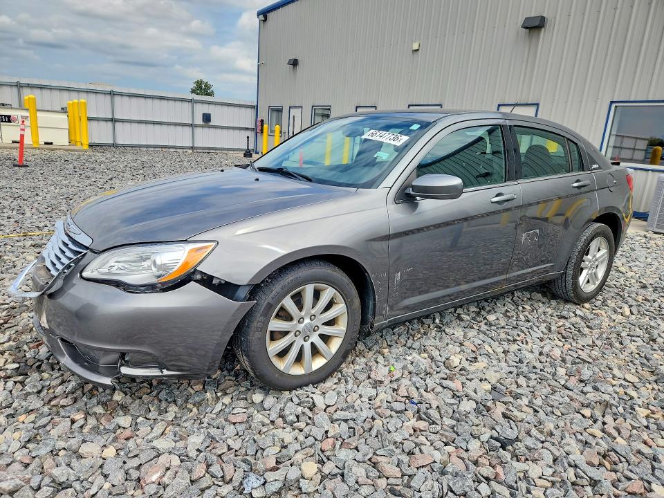 CHRYSLER 200 2012 with VIN 1C3CCBBG3CN303490 - Photo from auction