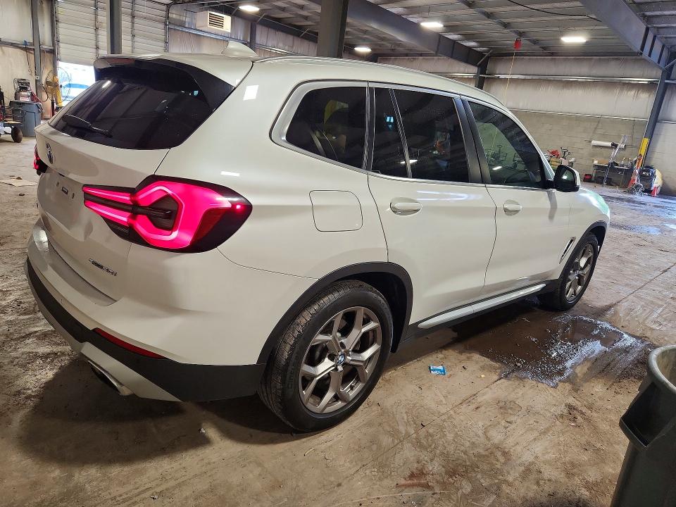 Photo 3 from auction – 2022 BMW X3 with VIN 5UX43DP01N9N17847
