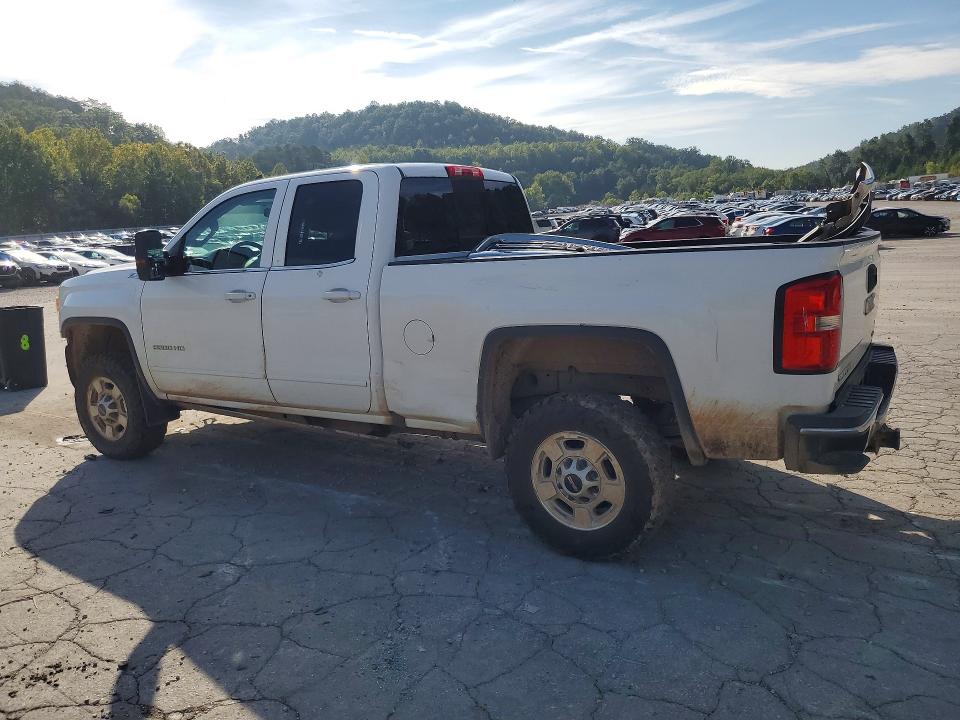 Photo 2 from auction – 2016 GMC SIERRA with VIN 1GT22SEG3GZ357344