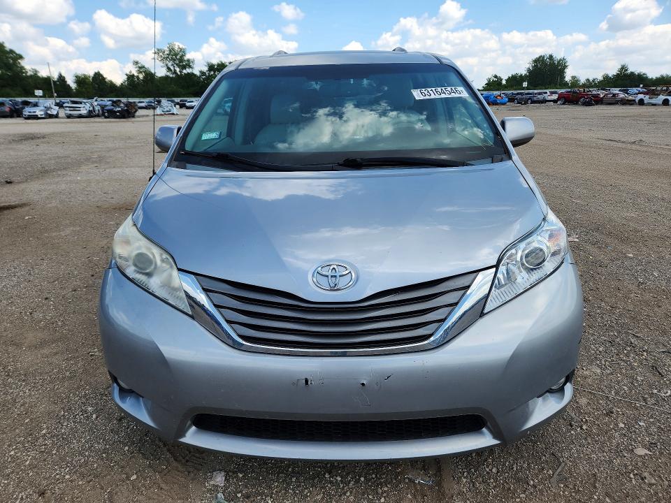 Photo 5 from auction – 2013 TOYOTA SIENNA with VIN 5TDYK3DC9DS348806