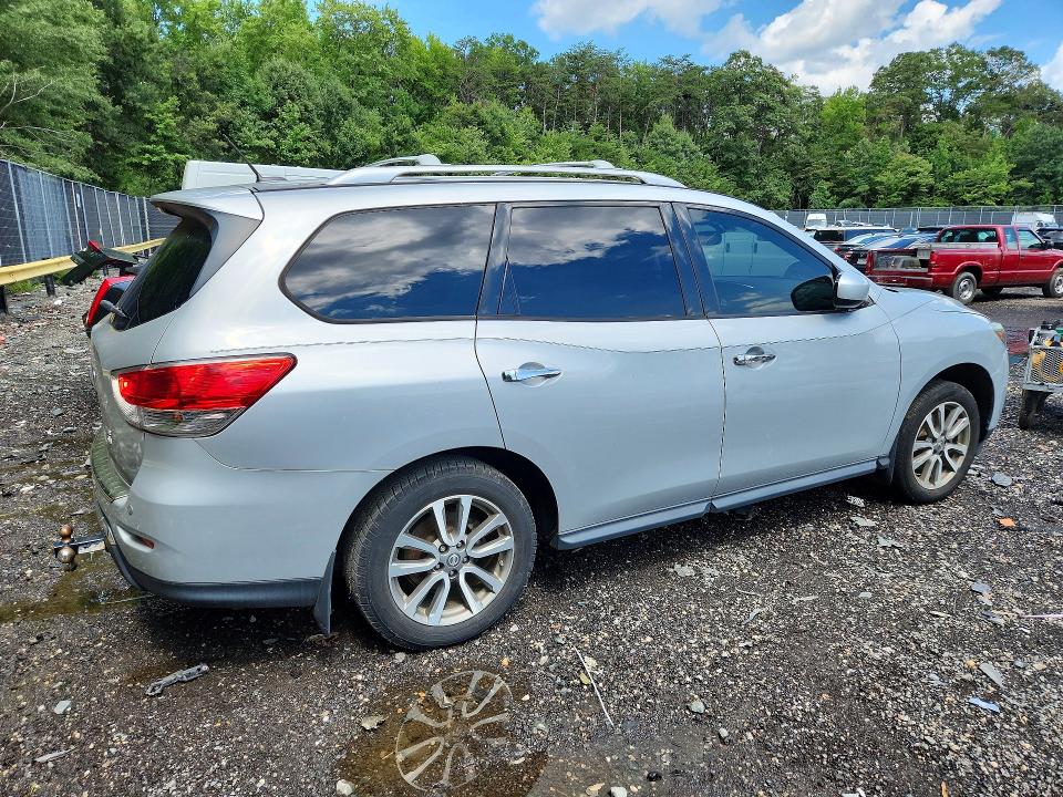 Photo 3 from auction – 2015 NISSAN PATHFINDER with VIN 5N1AR2MM5FC665675