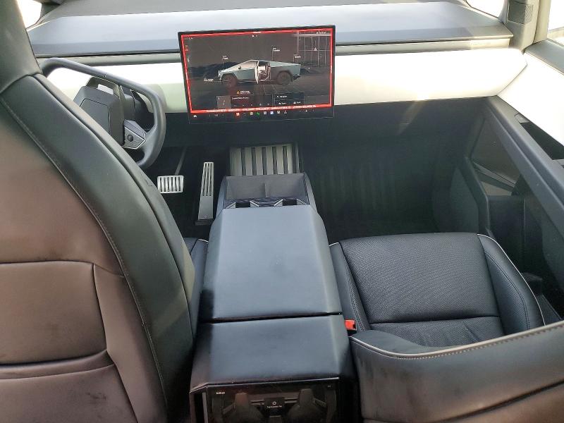 Photo 8 from auction – 2024 TESLA CYBERTRUCK with VIN 7G2CEHED8RA009319