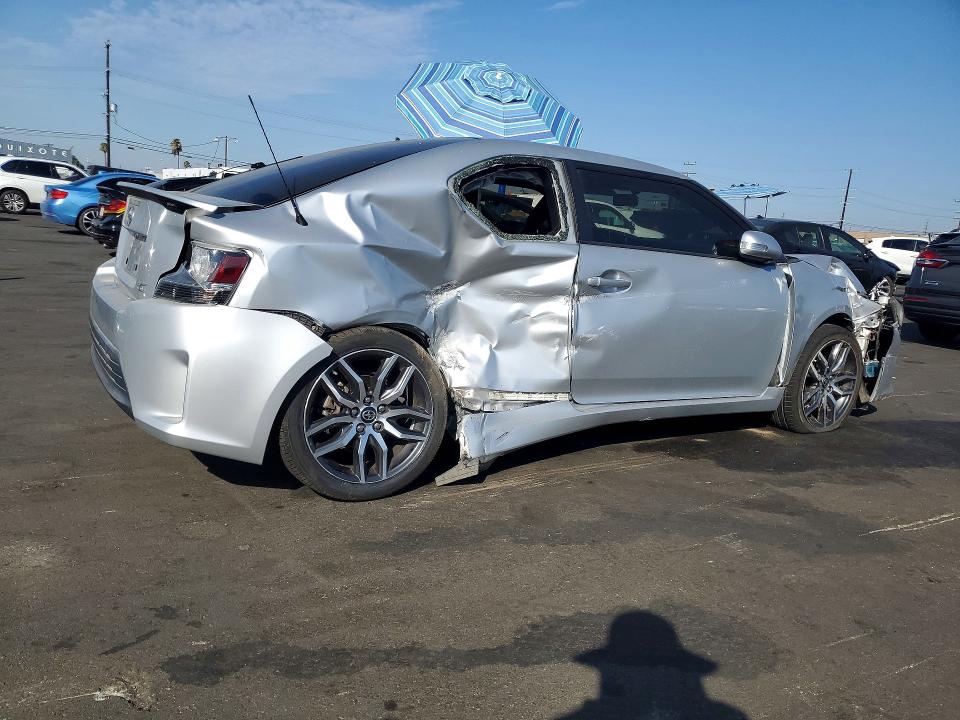 Photo 3 from auction – 2014 SCION TC with VIN JTKJF5C70E3085171