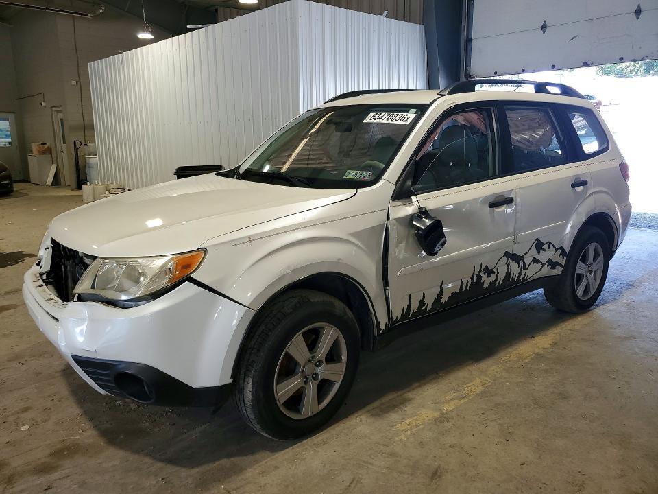 SUBARU FORESTER 2011 with VIN JF2SHABC5BH715330 - Photo from auction