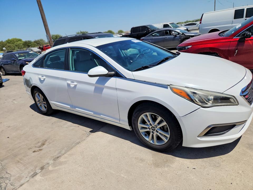 Photo 4 from auction – 2016 HYUNDAI SONATA with VIN 5NPE24AFXGH375823