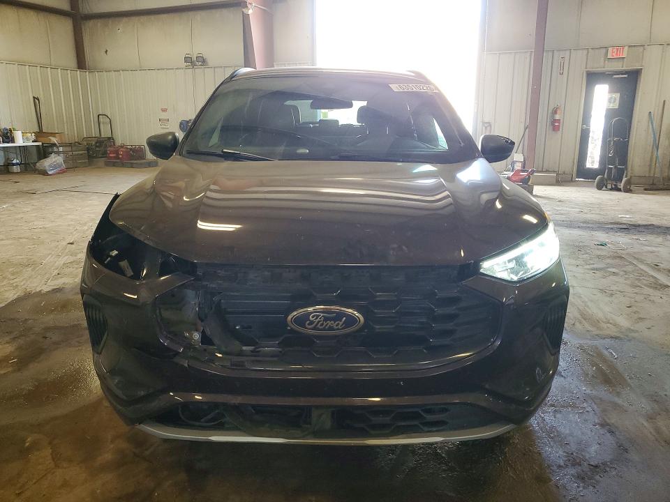 Photo 5 from auction – 2023 FORD ESCAPE with VIN 1FMCU9MNXPUB23749