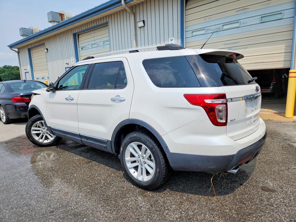 Photo 2 from auction – 2013 FORD EXPLORER with VIN 1FM5K8D80DGA77829