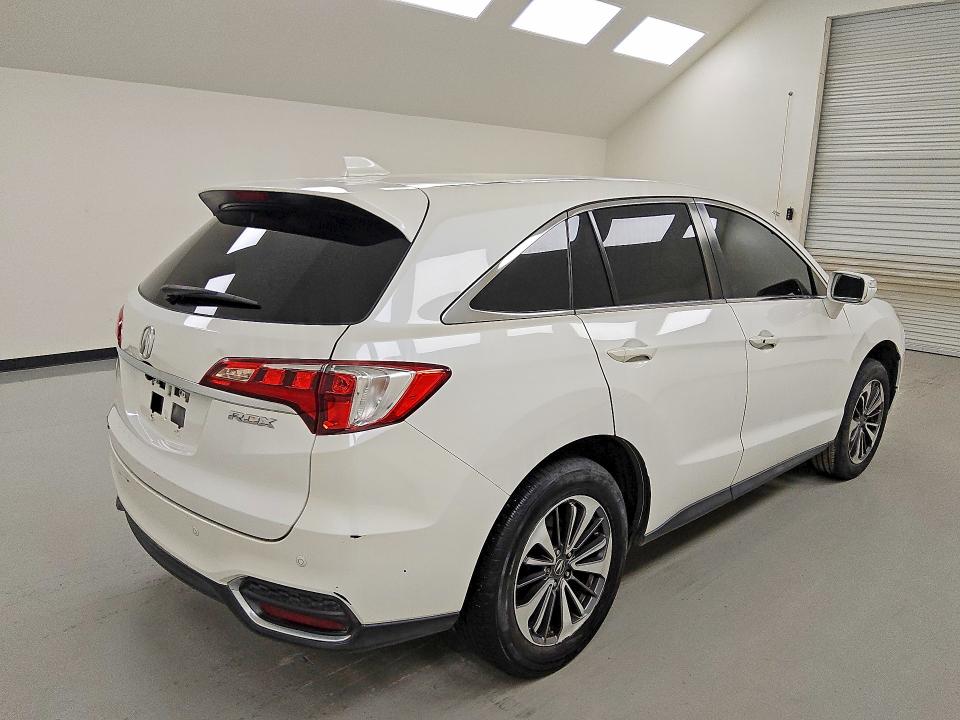 Photo 3 from auction – 2017 ACURA RDX with VIN 5J8TB3H76HL012160