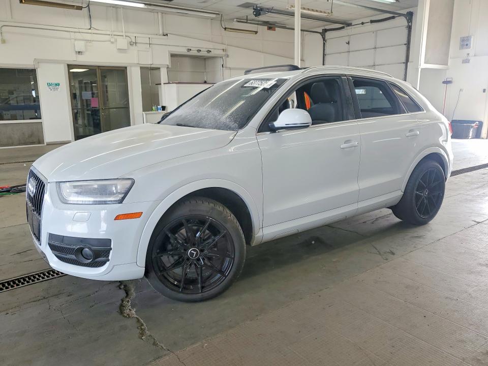 AUDI Q3 2015 with VIN WA1EFCFS9FR005310 - Photo from auction