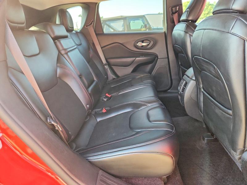 Photo 11 from auction – 2019 JEEP CHEROKEE with VIN 1C4PJMBX3KD183290