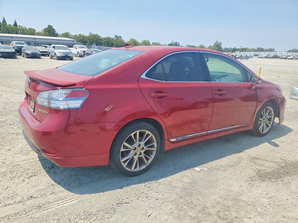 Photo 3 from auction – 2010 LEXUS HS with VIN JTHBB1BA6A2022359