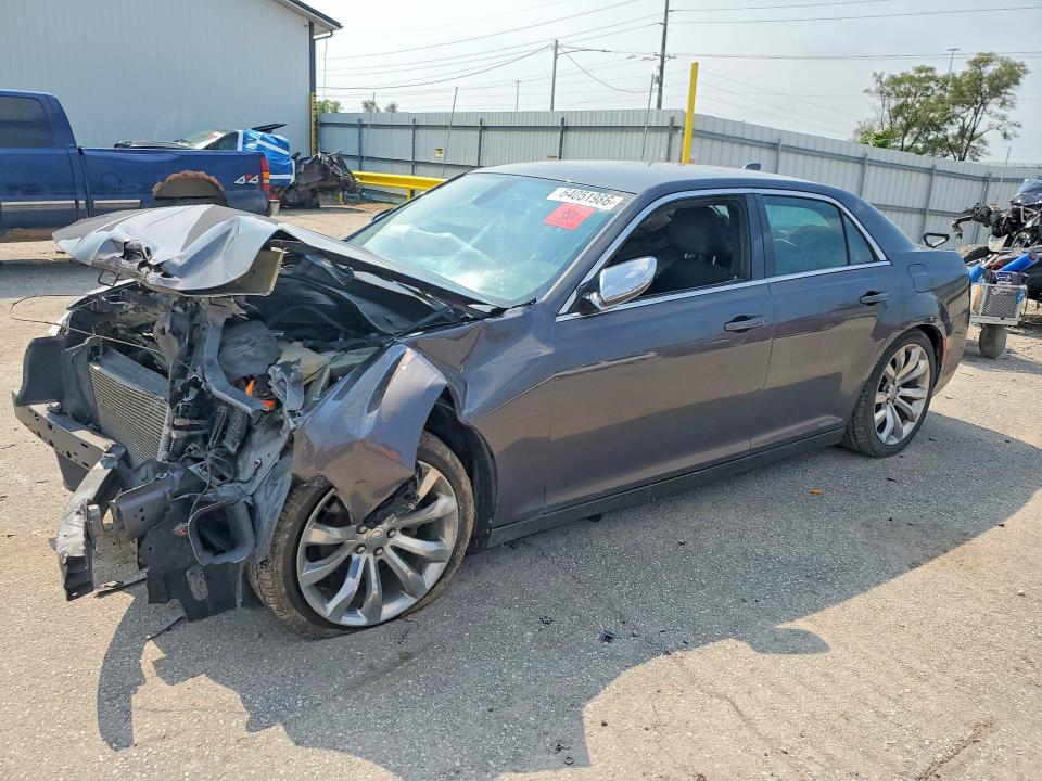 CHRYSLER 300 2019 with VIN 2C3CCAAG0KH564952 - Photo from auction